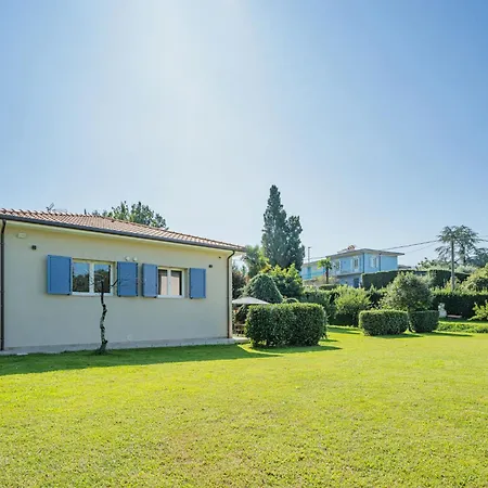 Giardino Del Sole By Interhome Holiday home Camaiore