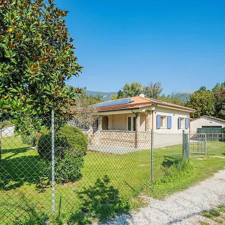 Giardino Del Sole By Interhome Camaiore